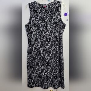 Vince Camuto Sleeveless Dress midi Black Lace print Size  Large